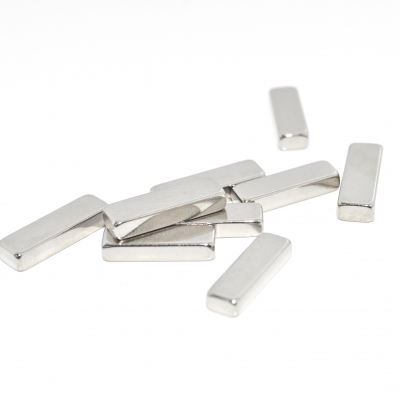 长方形块状磁铁